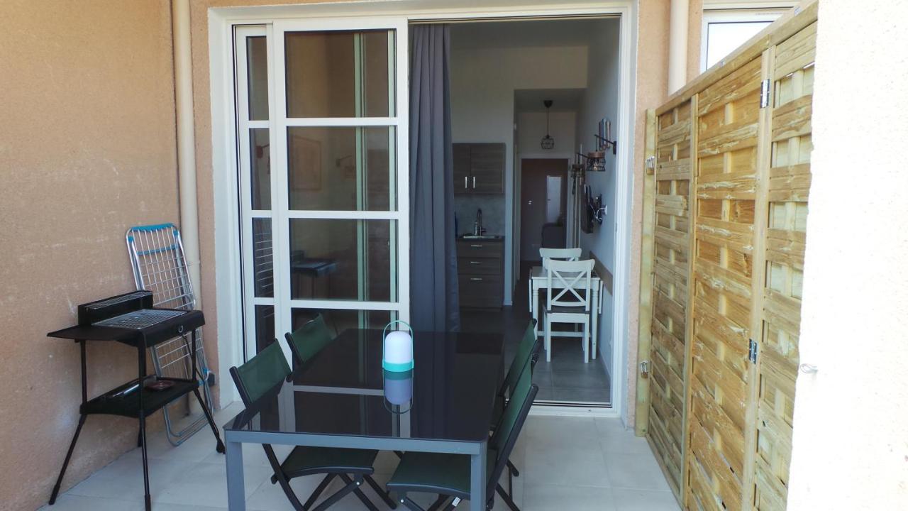 Appartements Modernes Vue Mer A Cap Esterel Saint-Raphaël Exteriör bild